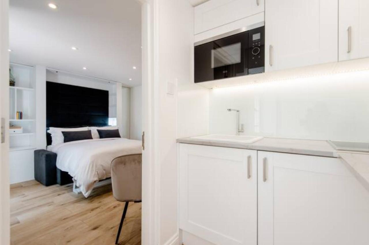 Well-Positioned Studio Flat London Exterior photo